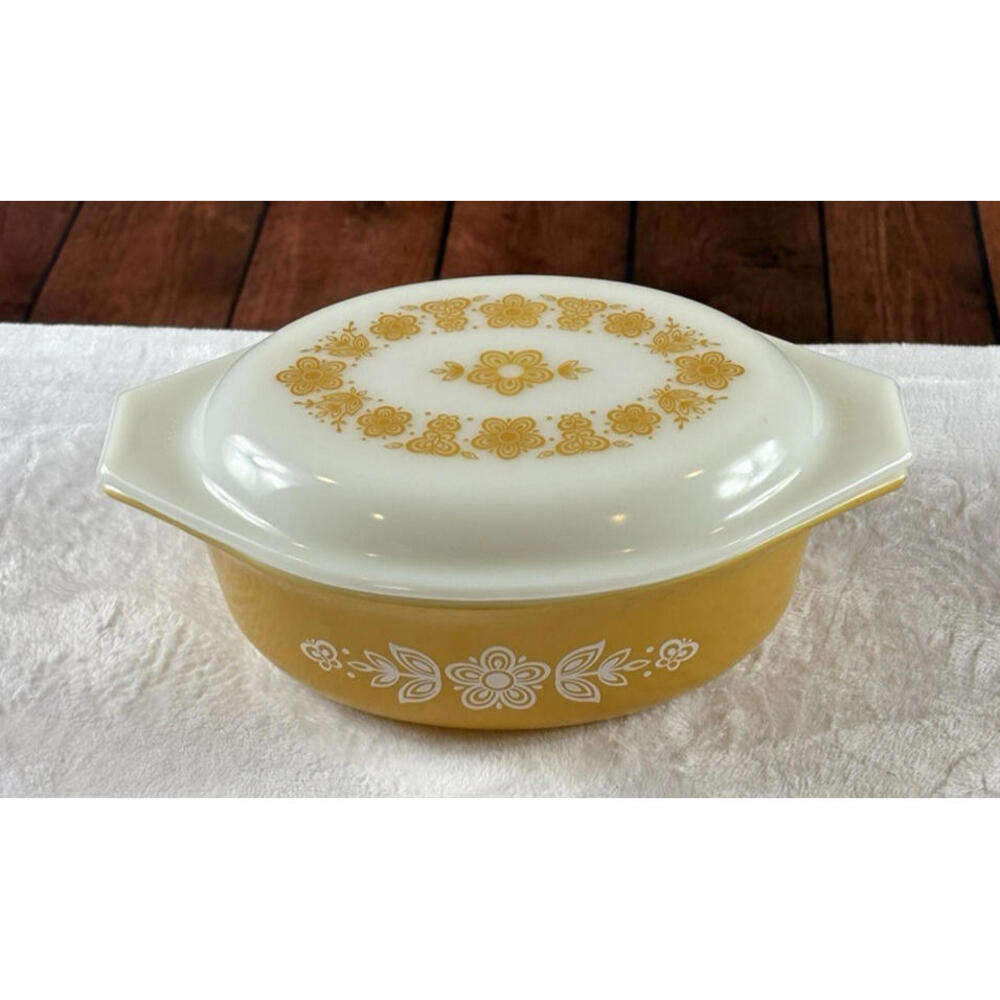 Vintage 70s PYREX Butterfly Gold Casserole Baking Dish With Lid #043 1.5 Quarts